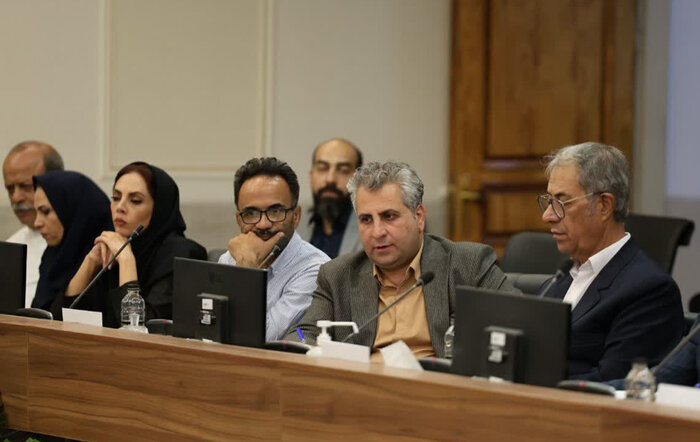 استاندار اصفهان: تولید صنایع‌دستی نباید با یک چالش کوچک متوقف شود