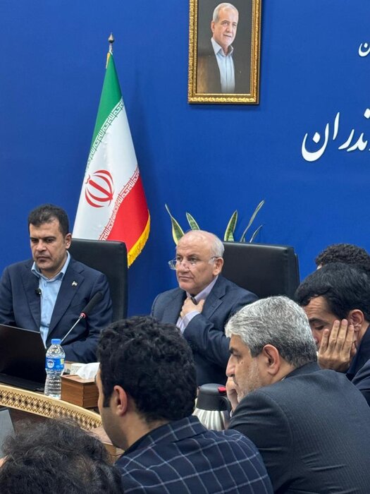 افشین: مسوولان مازندران برای اجرای طرح‌های توسعه‌ای بر روی فناوری‌های سبز تمرکز کنند