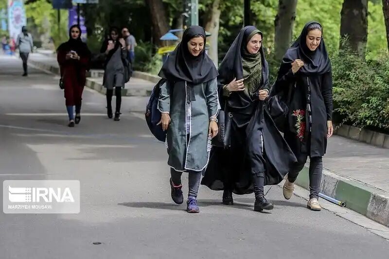 هزینه‌های سرسام‌آور خدمات رفاهی از دوش دانشگاه‌ها برداشته شود