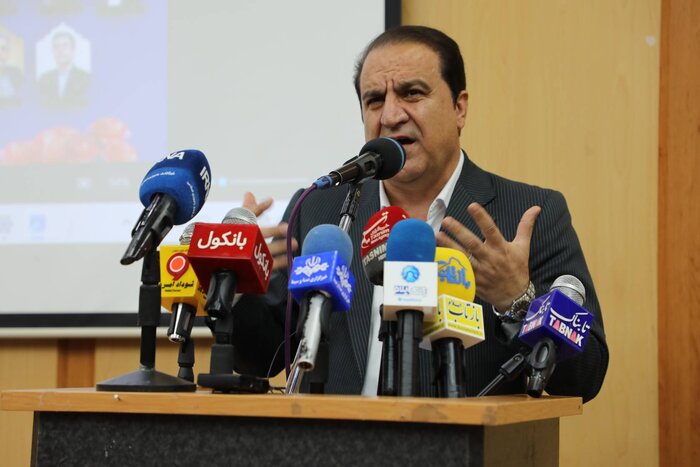 ۳.۵ ساعت گفتوگوی بیپرده با طعم نقادی، دغدغهمندی و نمره بیست خبرنگاران ایلامی