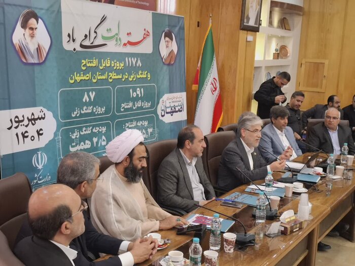 تاکید وزیر علوم بر تشکیل هسته‌های دانشگاهی برای حل مسائل کلان کشور
