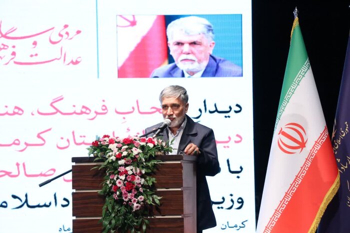 استاندار کرمان: مسئولیت سنگینی برای رسیدگی به دغدغه هنرمندان داریم