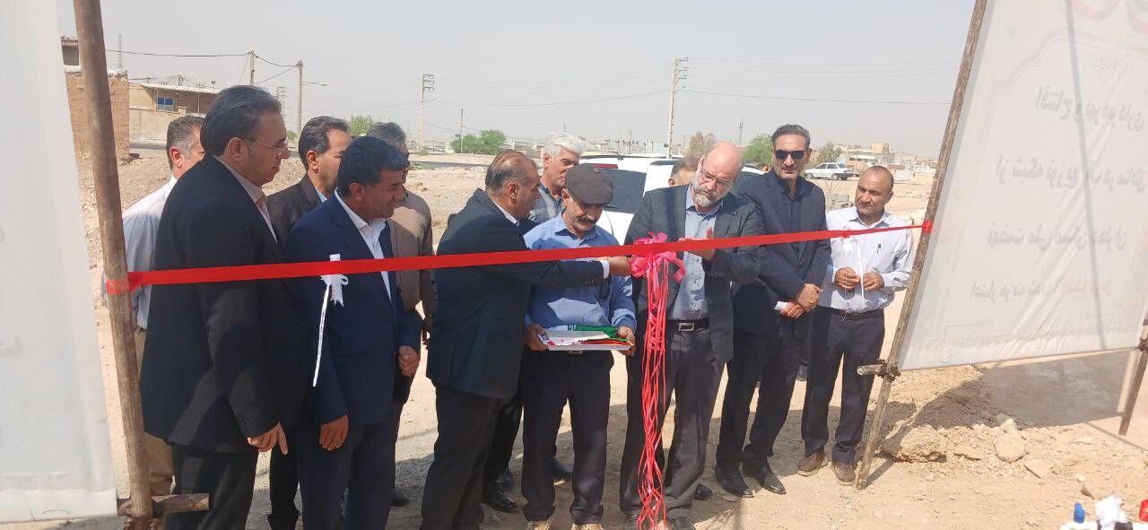 سرمایهگذاری ۱۰ هزار میلیارد ریالی برای توسعه نیروگاههای خورشیدی در دهلران سرمایهگذاری ۱۰ هزار میلیارد ریالی برای توسعه نیروگاههای خورشیدی در دهلران