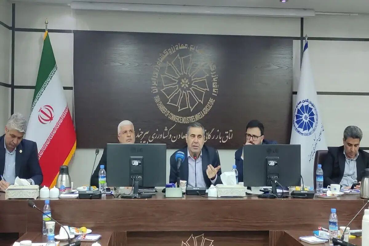 مشاور رئیس جمهور :دولت در دفاع از منافع ملی کوتاه نخواهد آمد