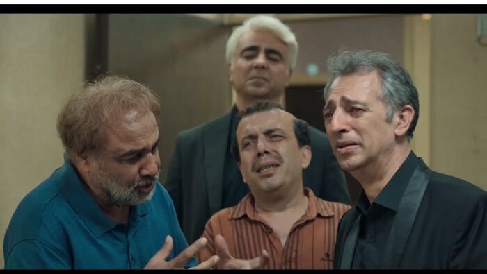 مجید برومند: زمانی برای گذران زندگی مجبور به فروش خط تلفن همراه شدم+فیلم