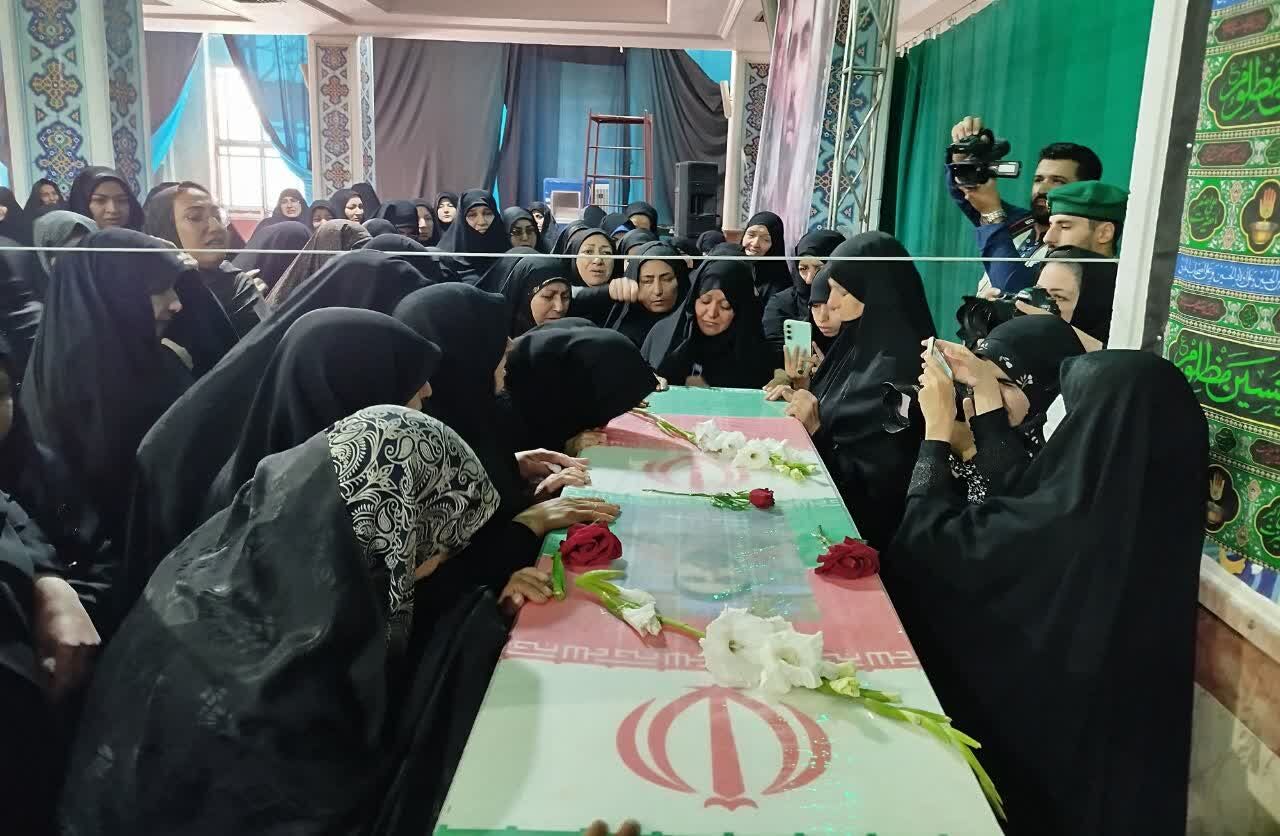 مادر شهید «ابوالفضل کریمی کهکی» در قم تشییع و به خاک سپرده شد