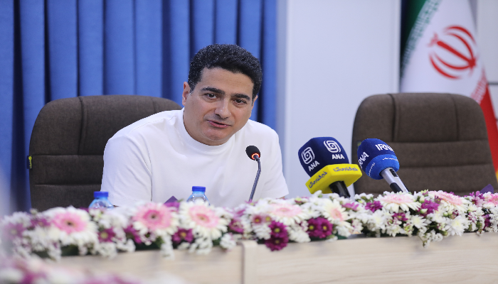 همایون شجریان: بانک صادرات ایران همراه ما در کنار مردم ایستاده است