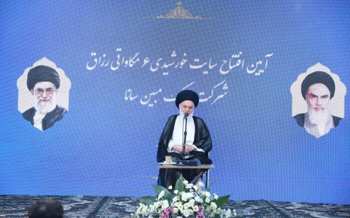 افتتاح نیروگاه خورشیدی ۶ مگاواتی در قم