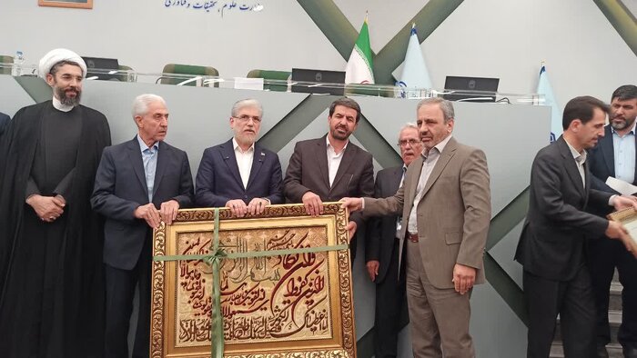 وزیر علوم: هوش مصنوعی به اندازه انرژی هسته ای حق مسلم ماست