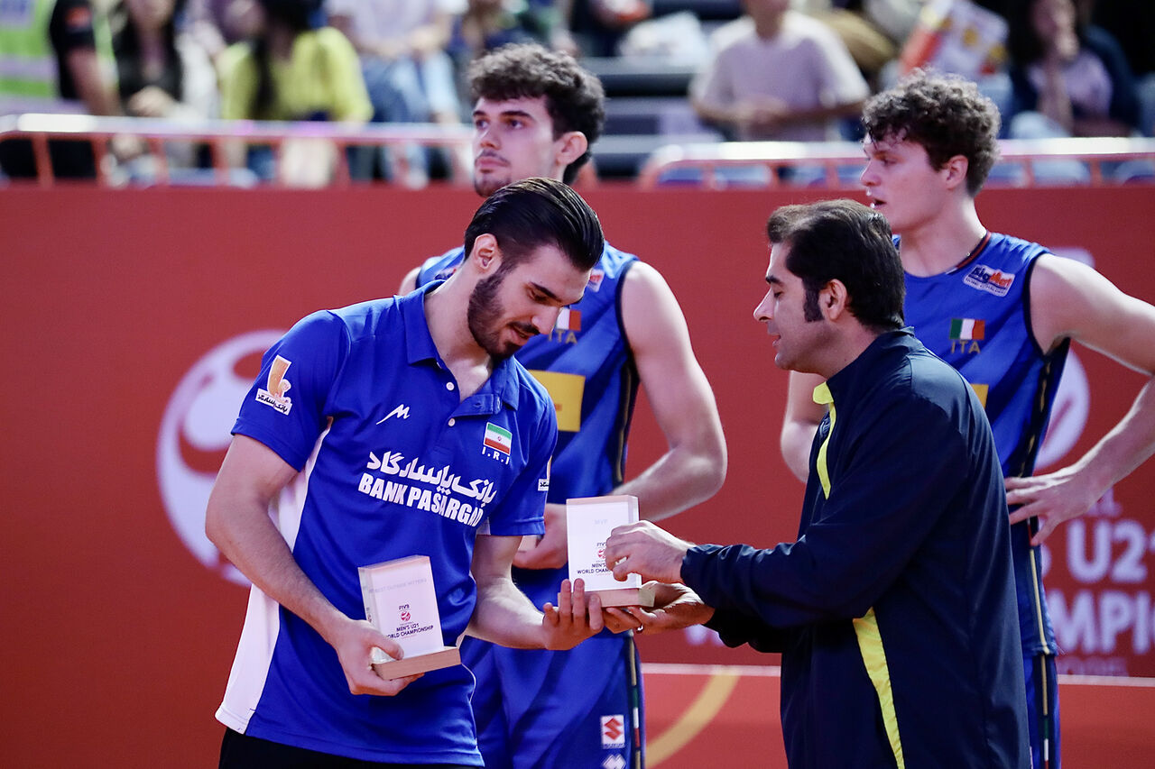 همگروه ایران در والیبال قهرمانی جهان 2025 کدام کشور بود همگروه ایران در والیبال قهرمانی جهان 2025 کدام کشور بود