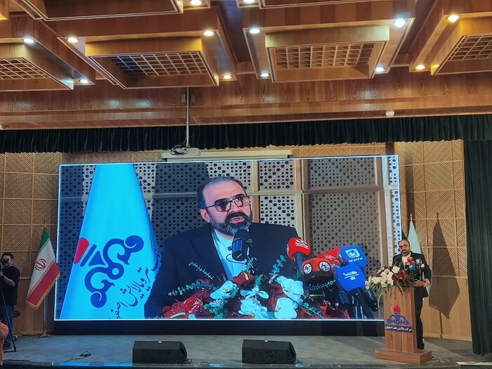 استاندار: آبگیری مخازن پالایشگاه اصفهان نیاز این صنعت از زاینده رود را رفع کرد