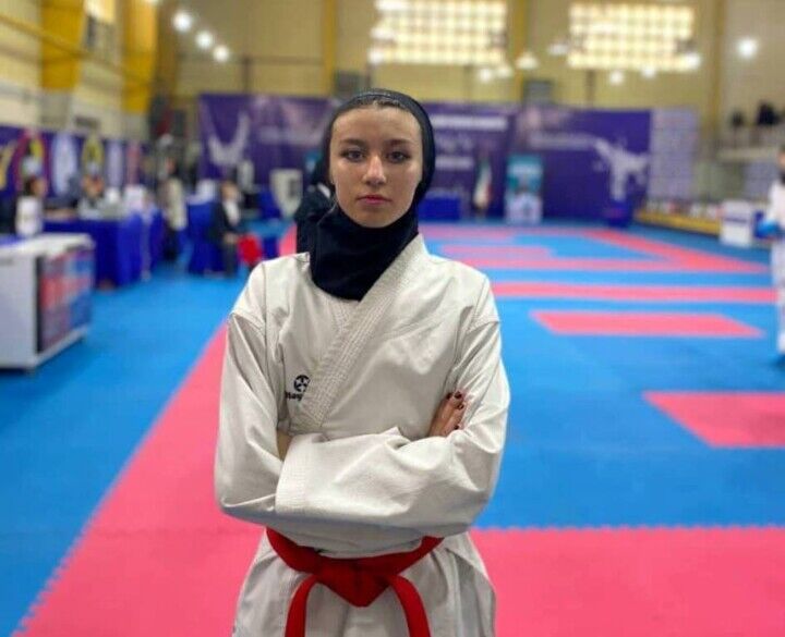 بانوی کاراتهکا شیرازی مدال برنز آسیا را به گردن آویخت