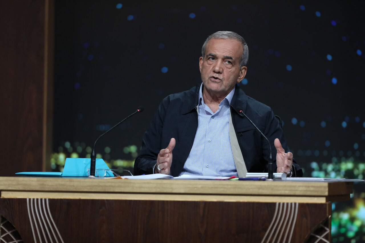 پزشکیان نماد وحدت؛ شکلگیری رنگین کمان اقوام و مذاهب در دولت وفاق