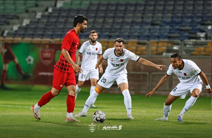 دوئل هاشمیان و خطیبی بدون گل پایان یافت