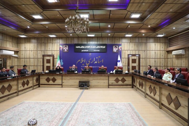 هشدار استاندار ایلام نسبت به تأخیر در پرداخت وام ازدواج/بانکها مسئولیتپذیر باشند