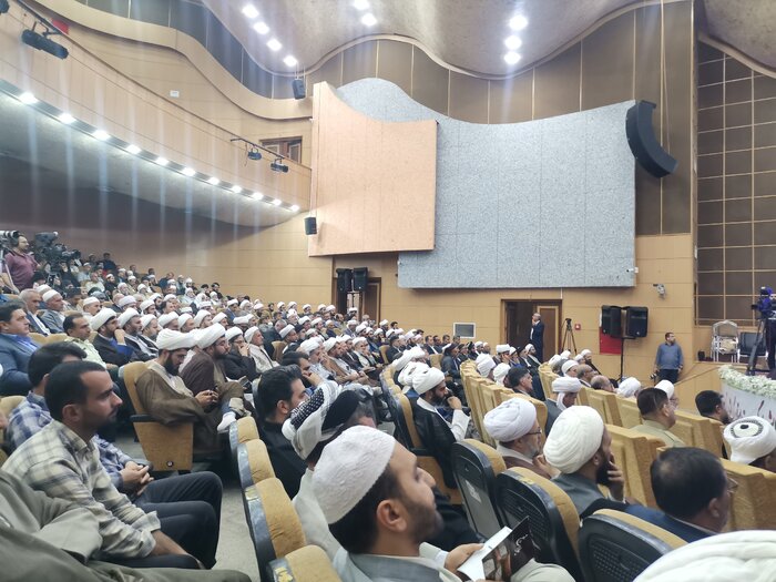 برگزاری سی و هفتمین همایش بزرگ وحدت در کرمانشاه