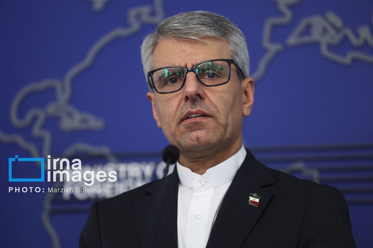 Iransko zunanje ministrstvo ocenjuje srečanje Araghchija s šefinjo zunanje politike EU kot koristno in opozarja Evropo pred političnim pritiskom