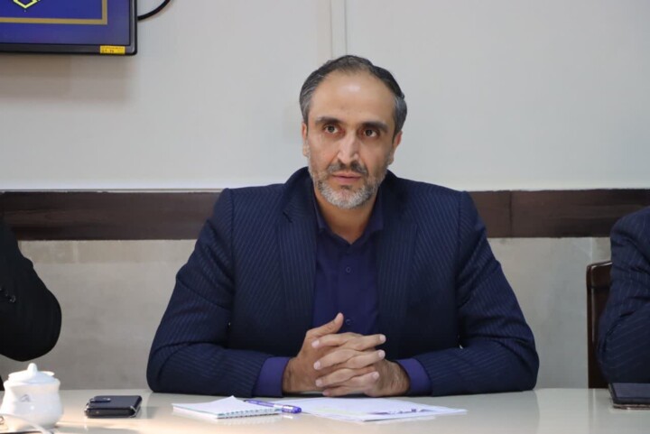توزیع ۱۵۰۰ بسته مهر تحصیلی بین دانش‌آموزان نیازمند ملایری