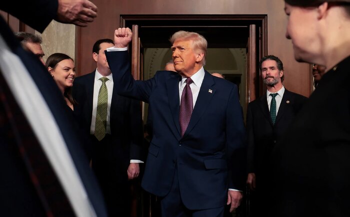 دفترچه راهنمای عملکرد ترامپ؛ نقشه تبدیل جهان به قمارخانه!