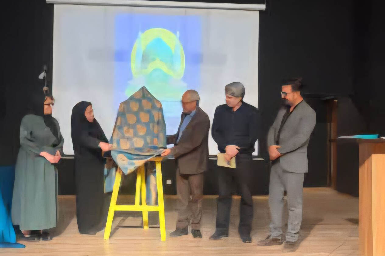 ۶ کتاب از نویسندگان ملاردی رونمائی شد