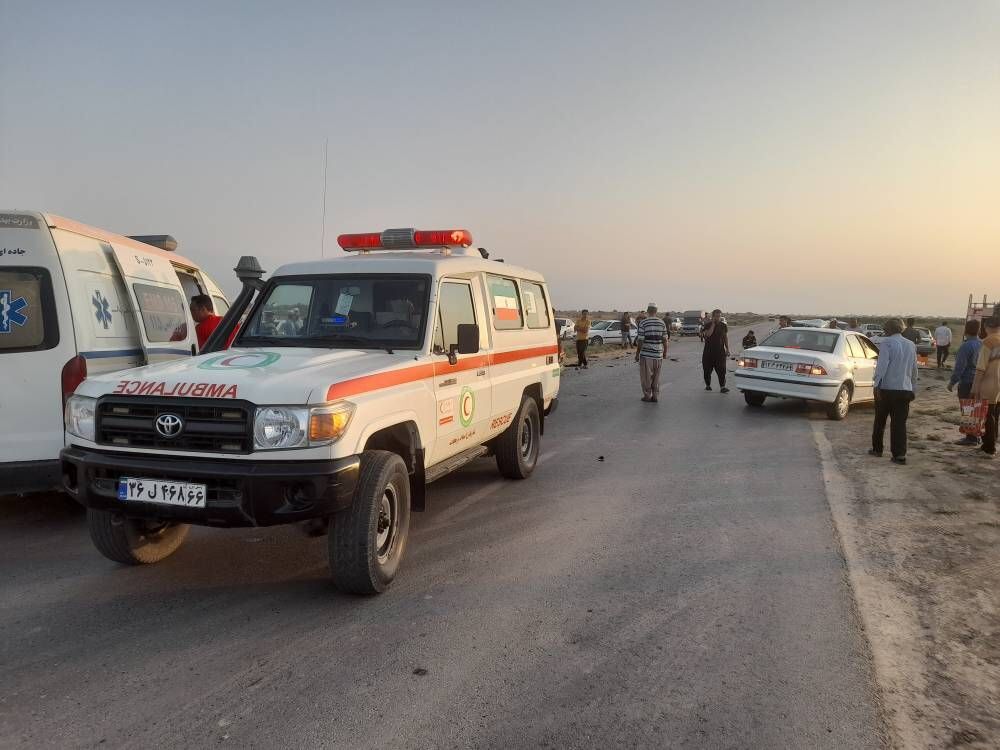 ۱۰ نفر بر اثر حادثه رانندگی در کردستان مصدوم شدند