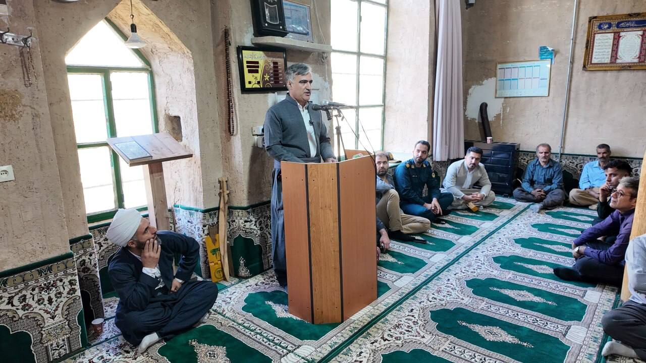 فرماندار سنندج: تحقق برنامه‌های توسعه‌ای نیازمند استفاده حداکثری از منابع ملی است
