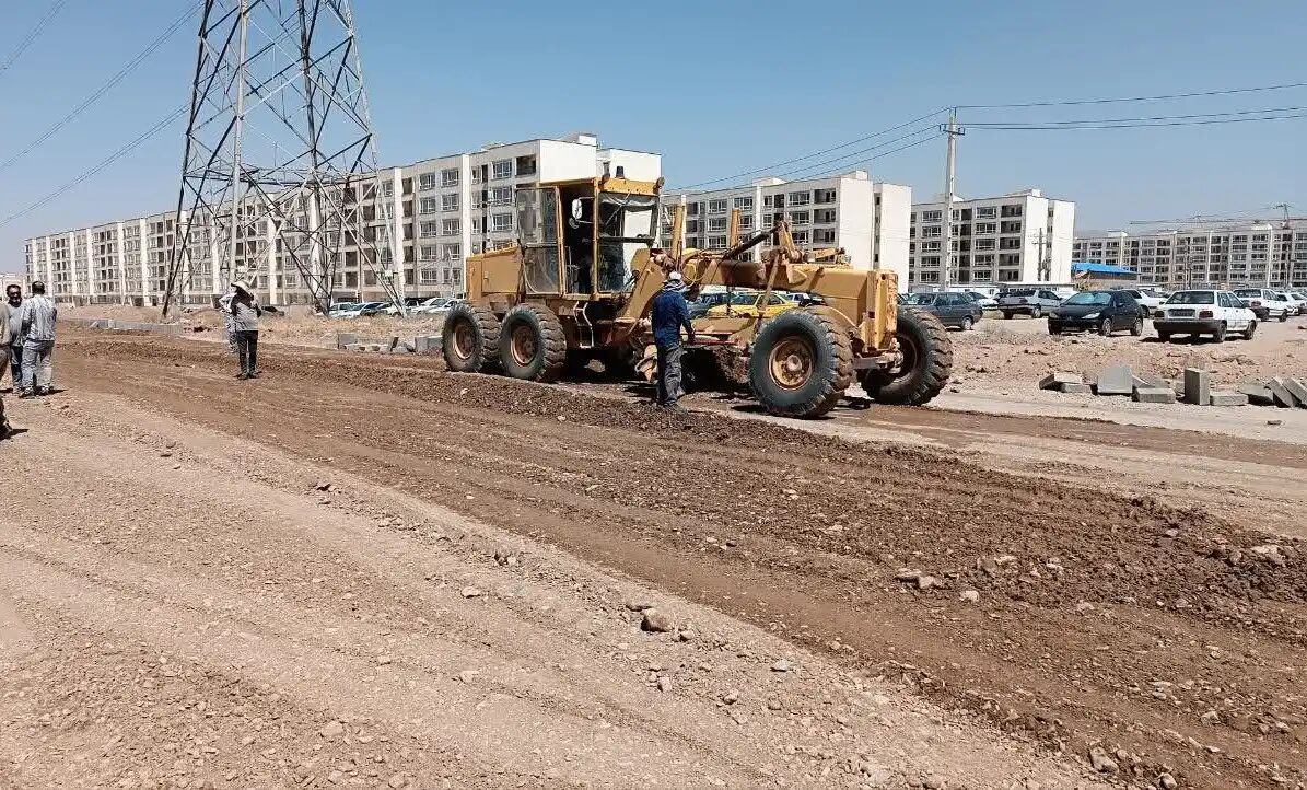 اجرای طرح کلان ۲۰۰ هکتاری نهضت ملی مسکن دهلران آغاز شد اجرای طرح کلان ۲۰۰ هکتاری نهضت ملی مسکن دهلران آغاز شد