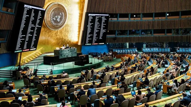 مجمع عمومی سازمان ملل قطعنامه تشکیل کشور فلسطین و راهکار دو دولتی را تصویب کرد