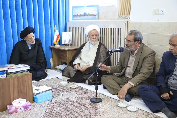 امام جمعه بیرجند: انسانسازی در مکتب اهل بیت (ع) اولویت اصلی است