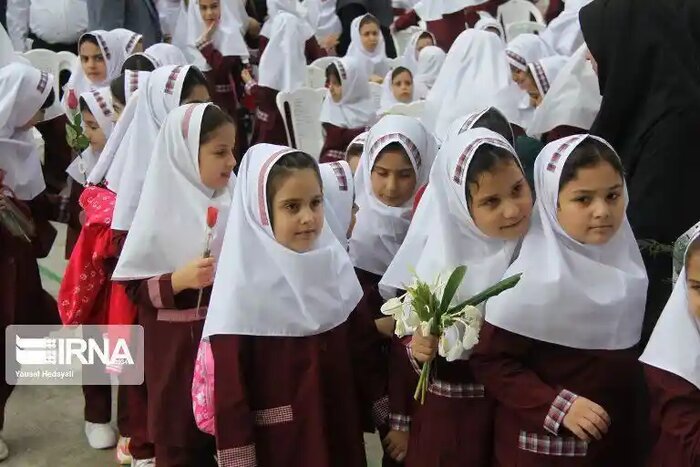 مدارس همدان مهیای حضور ۳۲۰ هزار دانش آموز