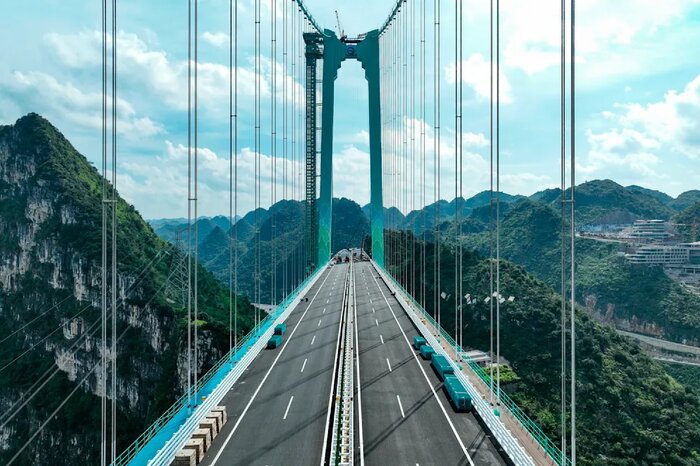 آزمایش موفق مرتفعترین پل جهان با ۶۲۵ متر ارتفاع در چین