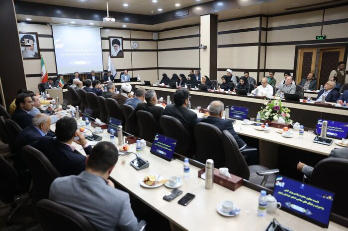 نشست نمایندگان احزاب و تشکل‌های سیاسی خراسان رضوی برگزار شد