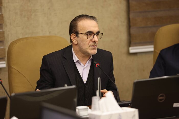 ۳۰ هزار پزشک عمومی طبابت نمیکنند/به فکر تربیت پزشک متخصص باشیم