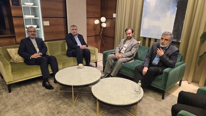 بازار آریا