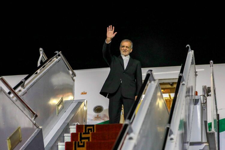 پزشکیان دوحه را به مقصد تهران ترک کرد پزشکیان دوحه را به مقصد تهران ترک کرد