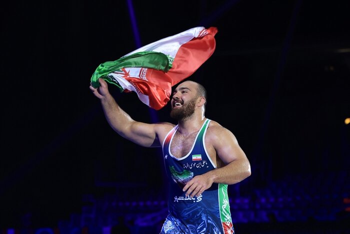 مدالی فراتر از طلا