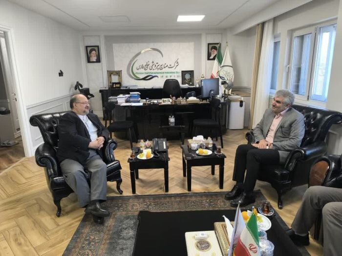 همکاری دانشگاه علمی‌کاربردی و هلدینگ خلیج فارس برای پیوند صنعت و دانشگاه