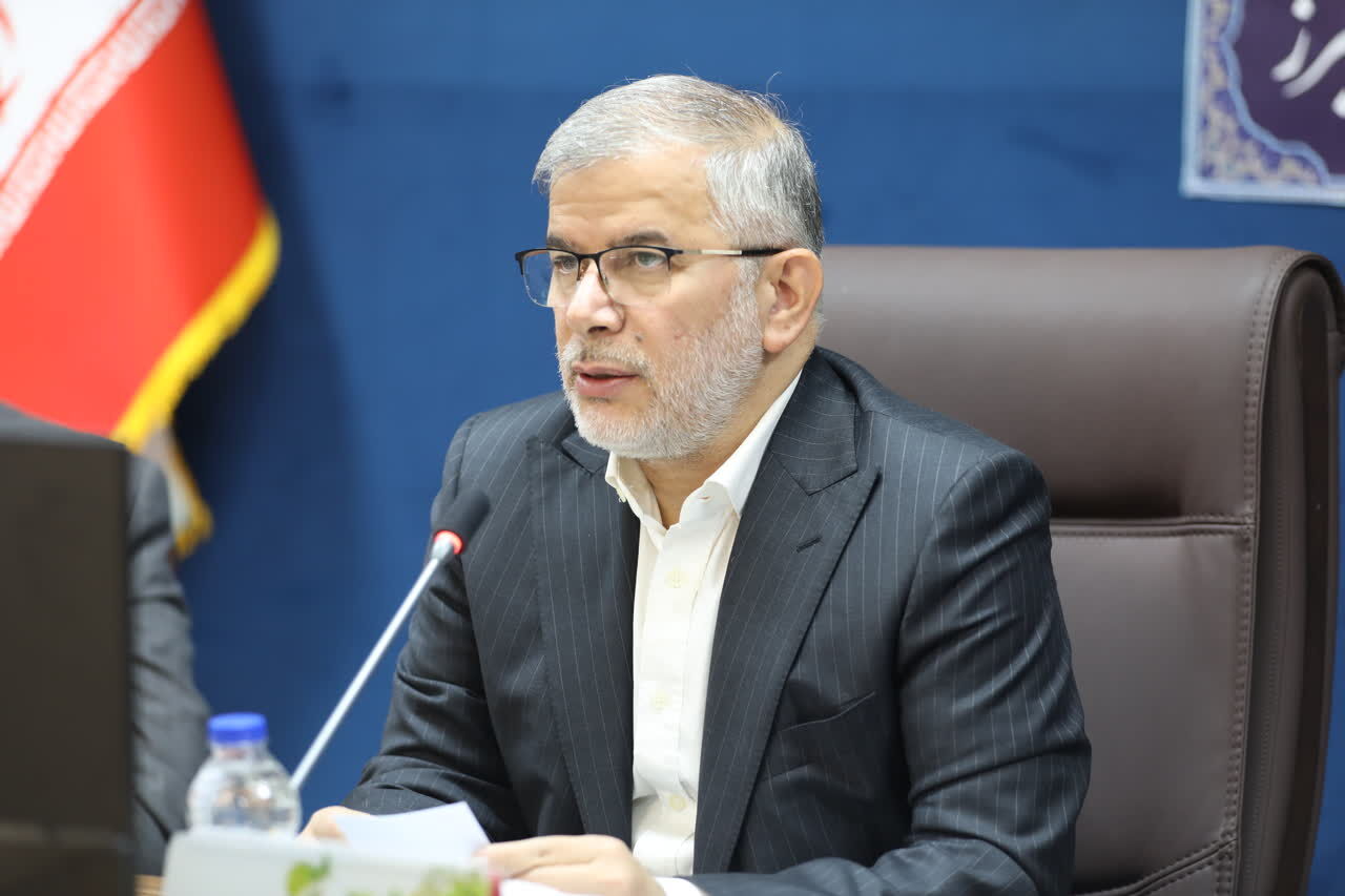 استاندار البرز : مدیران مدارس با سعه صدر به خانواده ها خدمت کنند