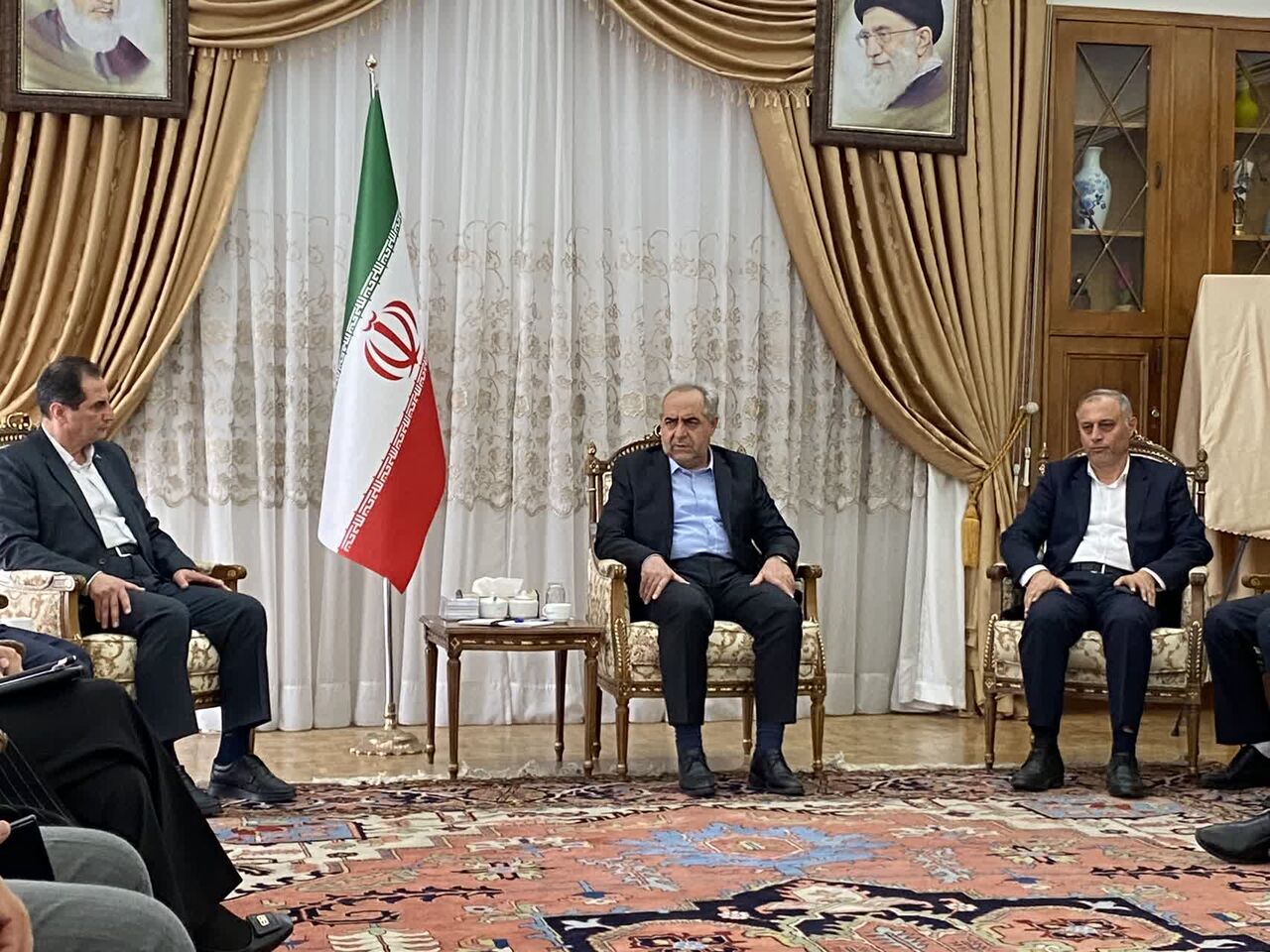 استاندار آذربایجان شرقی: پاسداشت هویتهای صنعتی الزامی است استاندار آذربایجان شرقی: پاسداشت هویتهای صنعتی الزامی است