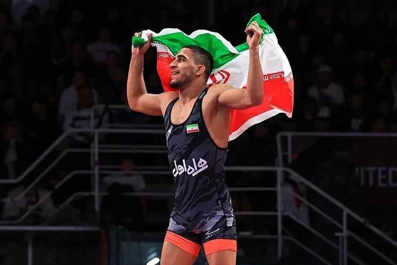 الإيراني "عمو زاد" يتقلد الذهبية ببطولة العالم للمصارعة الحرة الإيراني "عمو زاد" يتقلد الذهبية ببطولة العالم للمصارعة الحرة