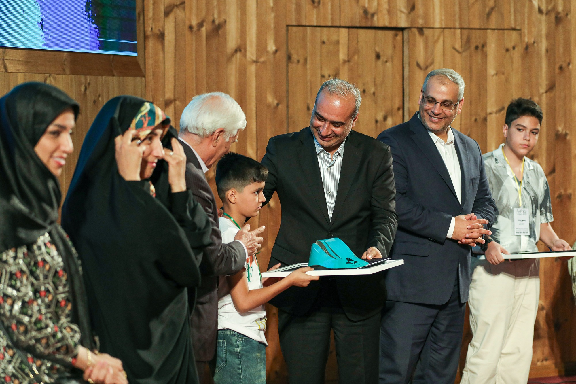معاون وزیر کار: جایزه ملی کارآفرینی نوجوانان پایه گذاری می‌شود