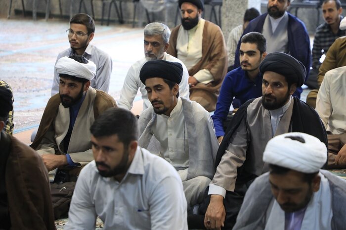 امام جمعه بیرجند: بیداری جهانی، فرصت طلایی حوزه‌های علمیه برای معرفی اسلام است
