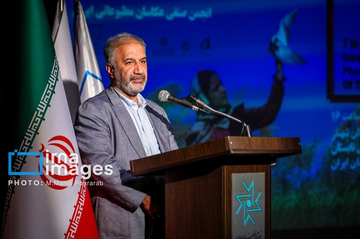 مدافع حق اساسی عکاسان در روایتگری وقایع هستیم / اهدای نشان هفتم عکس سال مطبوعاتی