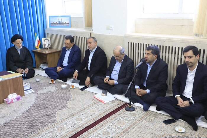 امام جمعه بیرجند: مدیران در برابر جنگ ترکیبی جهانی، مسئولیت خطیری دارند