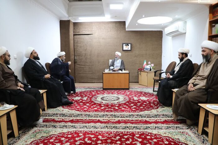 نماینده ولی‌فقیه در سمنان: محتوای مجالس مذهبی فارغ از مساله تهدیدهای بین‌المللی نباشد