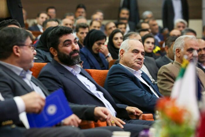 نماینده مجلس: کمیسیون تلفیق بودجه مجلس شورای اسلامی حمایت از تولید را در دستور کار دارد