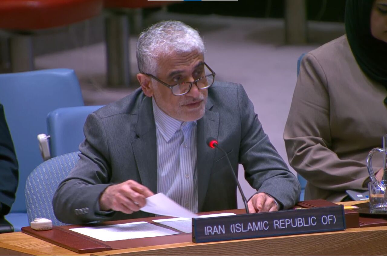 Iran obesil moškega, obtoženega vohunjenja za Izrael, medtem ko protestira zaradi resolucije ZN