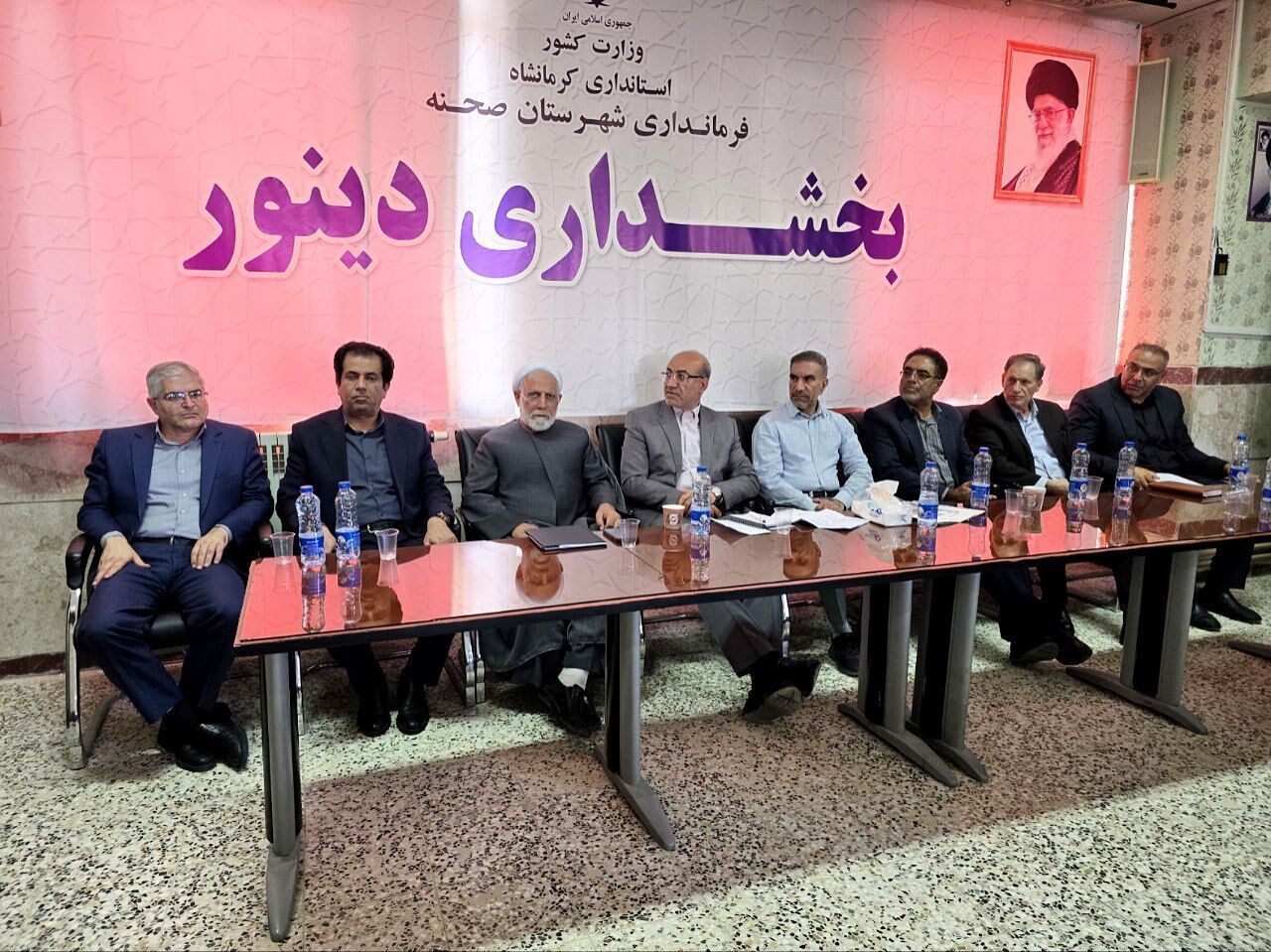 پنجمین سفر استاندار کرمانشاه به بخش‌های استان؛ حضور در دینور و بررسی مشکلات مردم