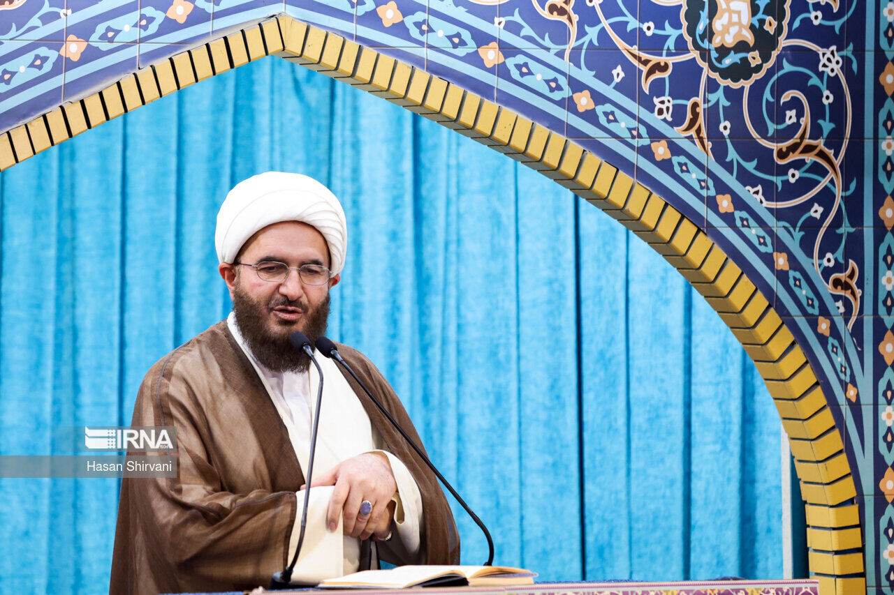 تاکید خطیب نماز جمعه تهران بر حفظ زیست عفیفانه در جامعه