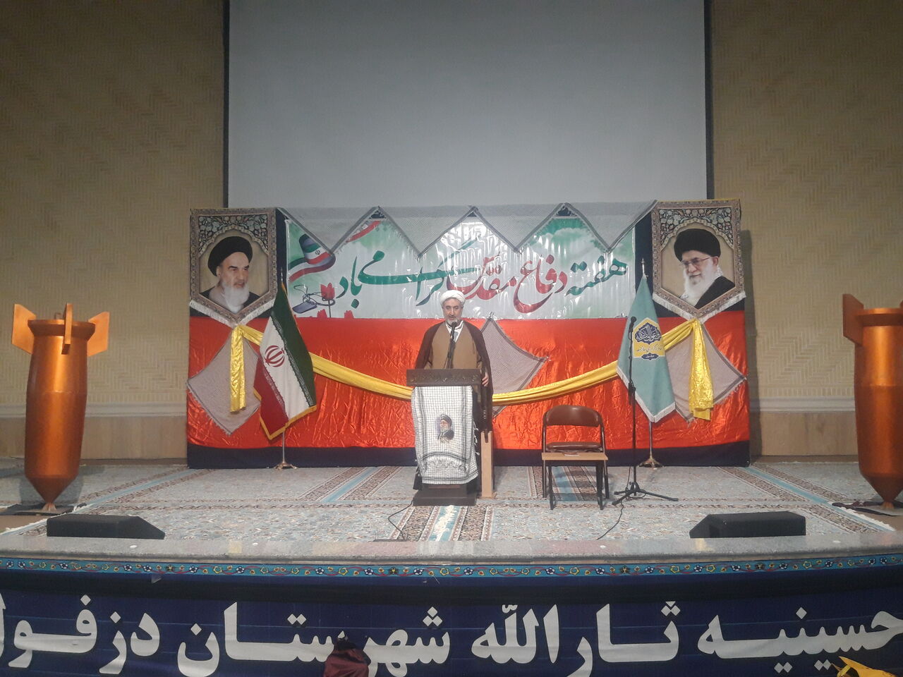 امام‌جمعه دزفول: اتحاد مردم تنها راه‌حل مشکلات کشور است